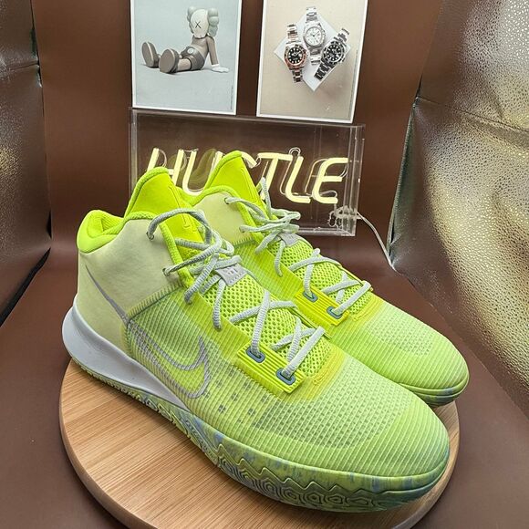 Nike Kyrie Flytrap IV Barely Volt Green Basketball Shoes Size 14 - Picture 1 of 11